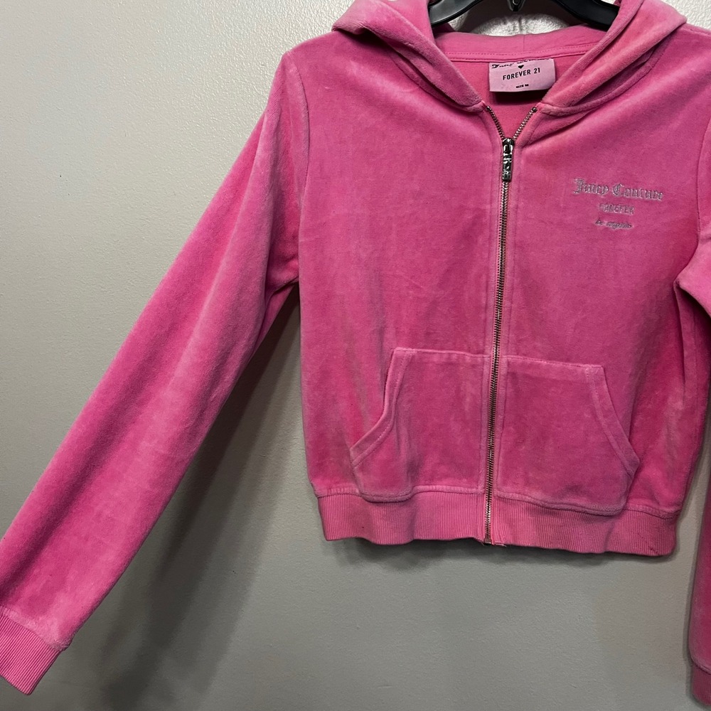 Juicy Couture‎ Forever 21 Pink Velour Rhinestone Zip Up Hoodie Y2K Medium - Picture 2 of 10
